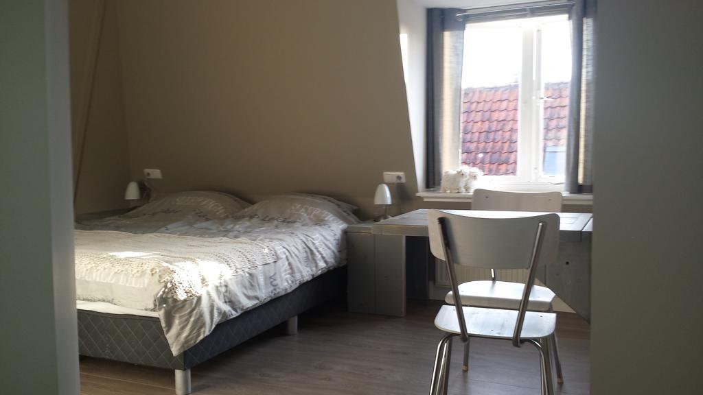 Logies Ommes! Harlingen Exterior foto