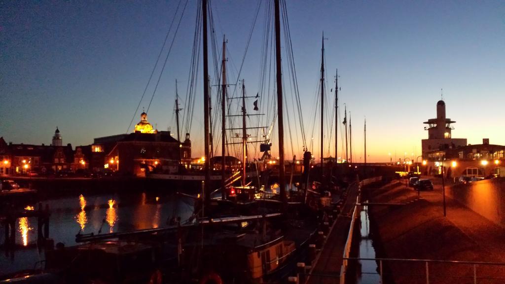 Logies Ommes! Harlingen Exterior foto